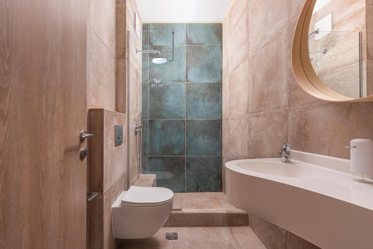 Mint Retreat Suites (Adults Only) Kalandra Esterno foto
