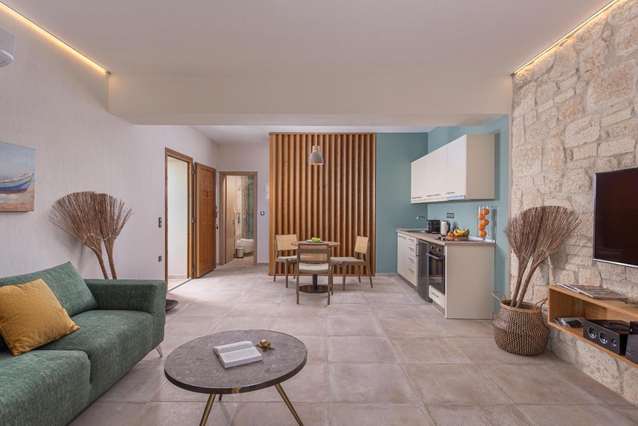 Mint Retreat Suites (Adults Only) Kalandra Esterno foto