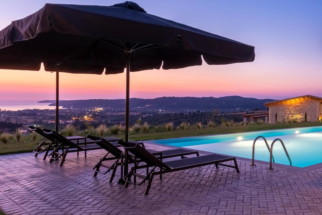 Mint Retreat Suites (Adults Only) Kalandra Esterno foto