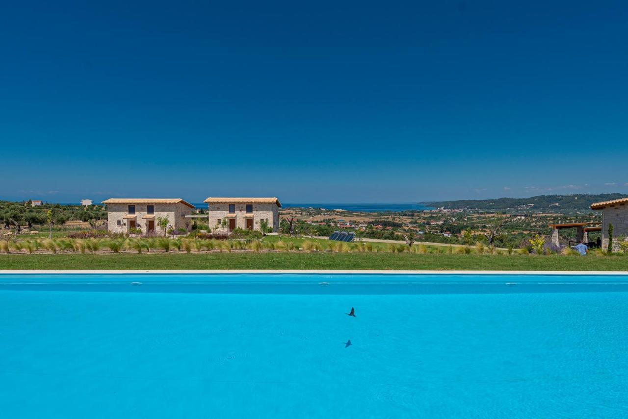 Mint Retreat Suites (Adults Only) Kalandra Esterno foto